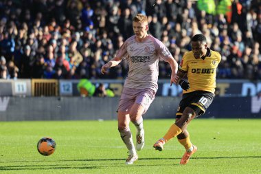 Wolverhampton Wanderers takımından Jhon Arias, 10 Ocak 2026 tarihinde Birleşik Krallık 'ın başkenti Wolverhampton' da oynanan ve Wolverhampton 'ın Shrewsbury Town' a karşı oynadığı üçüncü tur karşılaşmasında 2-0 berabere kaldı.