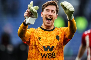 Sunderland kalecisi Robin Roefs, Sunderland taraftarlarıyla yaptığı 3 kurtarışla Sunderland 'ı FA Cup' ın dördüncü raunduna gönderdi.