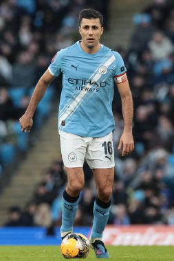 Manchester City 'den Rodrigo, 10 Ocak 2026 tarihinde İngiltere' nin Etihad Stadyumu 'nda oynanan ve Manchester City' nin Exeter City 'ye karşı oynadığı üçüncü tur karşılaşmasında topla birlikte sahaya çıktı.
