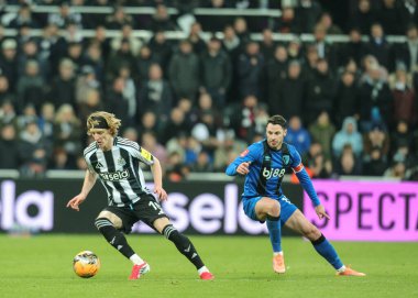 Newcastle United takımından Anthony Gordon, 10 Ocak 202 'de İngiltere' nin Newcastle kenti St. James 's Park' ta oynanan 3.