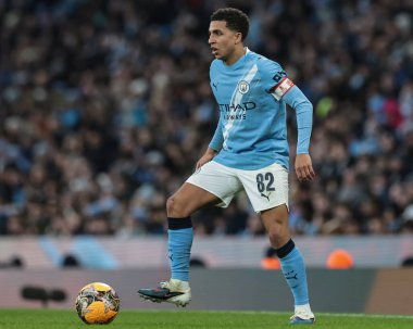 Manchester City 'den Rico Lewis, 10 Ocak 2026 tarihinde Etihad Stadyumu' nda oynanan ve Manchester City 'nin Exeter City' ye karşı oynadığı üçüncü tur karşılaşmasında topu aldı.