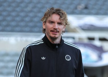 Newcastle United takımından Nick Woltemade, 10 Ocak 2026 tarihinde Birleşik Krallık 'taki St. James' s Park, Newcastle 'da oynanan 3.