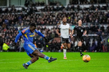Leeds United takımından Wilfried Gnonto, 11 Ocak 2026 tarihinde İngiltere 'nin Derby Park Stadyumu' nda oynanan Derby County - Leeds United maçında 1-1 berabere kaldı.