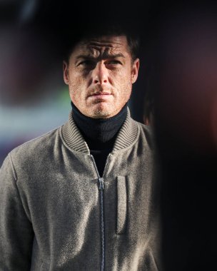 Burnley 'nin Scott Parker teknik direktörü, 10 Ocak 202' de Burnley 'nin Millwall' a karşı oynadığı Turf Moor, Burnley, Birleşik Krallık 'ta oynanan üçüncü tur FA Cup karşılaşması öncesinde stadyuma geldi.