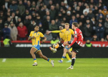 Sheffield United takımından Harrison Burrows, 11 Ocak 2026 tarihinde Sheffield, İngiltere 'deki Bramall Lane' de oynanan Sheffield United - Mansfield Town üçüncü tur karşılaşmasında pas verdi.
