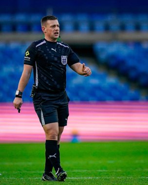 Hakem Josh Smith, Birleşik Krallık 'ın Hillsborough kentinde Sheffield Wednesday-Brentford maçında oynanan üçüncü tur karşılaşmasında 10 Ocak 202