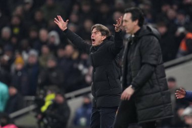 Tottenham Hotspur 'un teknik direktörü Thomas Frank, Birleşik Krallık' ın başkenti Londra 'daki Tottenham Hotspur Stadyumu' nda oynanan Üçüncü tur karşılaşmasında Tottenham Hotspur 'a karşı Aston Villa' yı yendi.