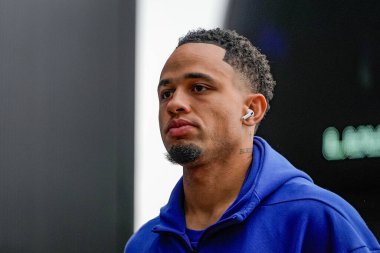 Noah Okafor, 11 Ocak 2026 tarihinde İngiltere 'nin Derby kentinde bulunan Pride Park Stadyumu' nda oynanan Derby County - Leeds United üçüncü tur müsabakası öncesinde stadyuma geldi.