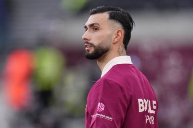 West Ham United takımından Valentin Castellanos, 11 Ocak 2026 tarihinde Londra, İngiltere 'deki Londra Stadyumu' nda oynanan Batı Ham United - Queens Park Rangers karşılaşmasının 3. tur öncesinde düzenlendi.