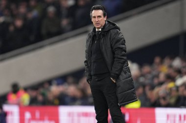 Aston Villa 'nın Unai Emery teknik direktörü Üçüncü tur müsabakasında Tottenham Hotspur' a karşı Aston Villa Tottenham Hotspur Stadyumu, Londra, 10 Ocak 2026