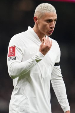 Tottenham Hotspur 'dan Richarlison, Birleşik Krallık' ın Tottenham Hotspur Stadyumu 'nda Tottenham Hotspur' a karşı oynanan üçüncü tur karşılaşmasında, 10 Ocak 202