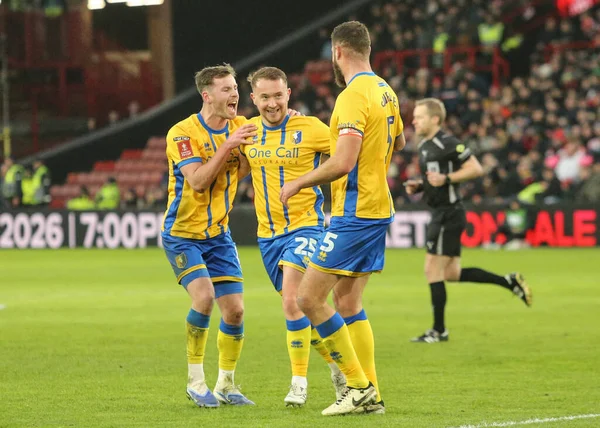 Mansfield Town 'dan Louis Reed, 11 Ocak 2026' da İngiltere 'nin Sheffield Lane kentindeki Sheffield United ile Mansfield Town arasında oynanan 3.