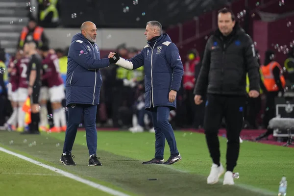 West Ham United takımının teknik direktörü Nuno Espirito Santo, 11 Ocak 2026 tarihinde Londra 'daki Londra Stadyumu' nda oynanan ve Batı Ham United 'ın Queens Park Rangers' a karşı oynadığı üçüncü tur karşılaşmasında 2-1 öne geçti.