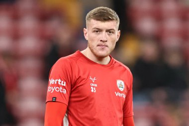 Barnsley kalecisi Rogan Ravenhill, 12 Ocak 2026 tarihinde Birleşik Krallık 'ın Liverpool kentinde oynanan Liverpool-Barnsley maçında oynanan Emirates FA Cup üçüncü tur karşılaşmasında ısınma turunda