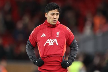 Liverpool 'dan Wataru Endo, 12 Ocak 2026 tarihinde Birleşik Krallık' ın Liverpool kentinde oynanan Liverpool-Barnsley maçında oynanan Emirates FA Cup üçüncü tur karşılaşmasında maç öncesi ısınma oturumunda