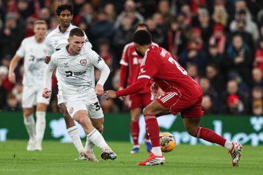 Barnsley 'den Jonathan Bland, 12 Ocak 2026' da Birleşik Krallık 'ın Liverpool kentinde oynanan Liverpool-Barnsley maçında üçüncü turda pas attı.