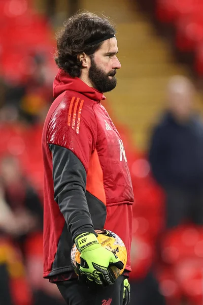 Liverpool kalecisi Alisson Becker, 12 Ocak 2026 tarihinde Liverpool, Liverpool, İngiltere 'de oynanan Liverpool-Barnsley karşılaşmasında oynanan Emirates FA Cup üçüncü tur karşılaşmasında maç öncesi ısınma oturumunda