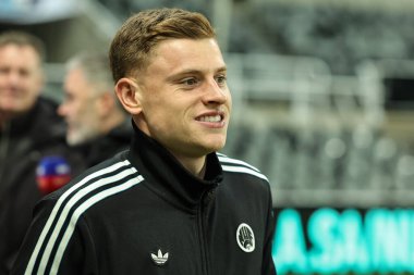 Newcastle Untie 'den Harvey Barnes, 13 Ocak 2026' da İngiltere 'nin Newcastle kentindeki St. James' s Park 'ta oynanan Carabao Kupası Yarı Finali' ne geldi.