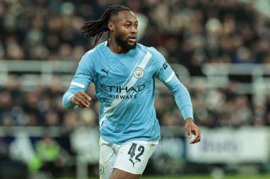 Manchester City 'den Antonie Semenyo, Carabao Kupası Yarı Finalleri sırasında Manchester United' a karşı St. James 's Park, Newcastle, 13 Ocak 2026