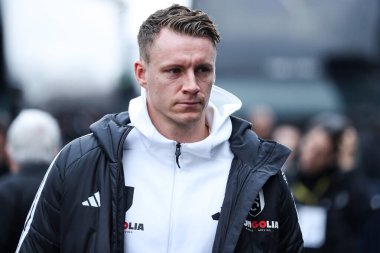 Fulham 'ın kalecisi Bernd Leno, 17 Ocak 2026' da Leeds United ile Fulham arasındaki Premier League maçı öncesinde stadyuma geldi.