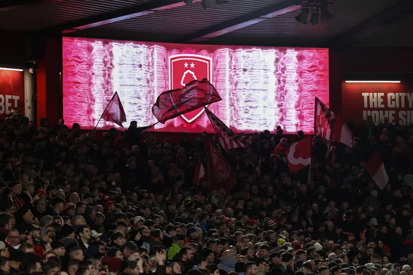 İngiltere 'nin Nottingham şehrinde 17 Ocak 2026' da oynanan Premier Lig maçı sırasında Nottingham Forest, Arsenal 'e karşı oynadığı City Ground maçının genel görünümü.