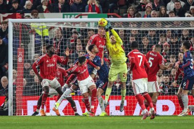Nottingham Ormanı kalecisi Matz Sels Premier Lig maçı sırasında Nottingham Forest 'a karşı Arsenal City Ground, Nottingham, İngiltere' de 17 Ocak 2026 'da bir kurtarış yaptı.