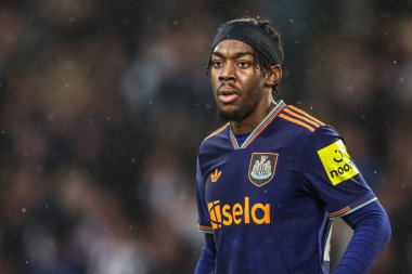 Newcastle United takımından Anthony Elanga Premier League maçında Wolverhampton Wanderers, Newcastle United 'a karşı Molineux, Wolverhampton, İngiltere, 18 Ocak 2026
