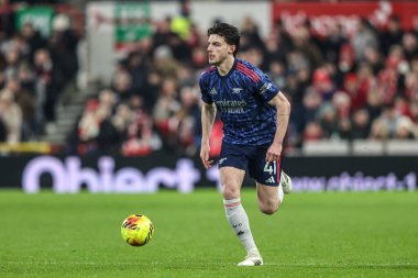 Arsenal 'den Declan Rice, 17 Ocak 2026' da Nottingham Forest 'a karşı City Ground, Nottingham, İngiltere' de oynanan Premier League maçında topu aldı.