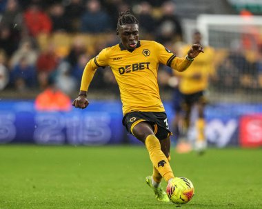 Wolverhampton Wanderers takımından Mateus Mane 18 Ocak 2026 'da İngiltere' nin Wolverhampton kentinde oynanan Premier League maçında Wolverhampton Wanderers - Newcastle United maçında topu aldı.
