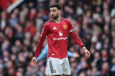 Manchester United 'ın Manchester City' ye karşı 17 Ocak 2026 'da Old Trafford, Manchester' da oynanan Premier League maçı sırasında Manchester United 'dan Bruno Fernandes