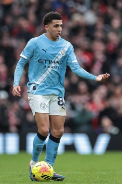 Manchester City 'den Rico Lewis Premier League maçında Manchester United' a karşı Manchester City 'de 17 Ocak 2026' da oynanan Old Trafford, Manchester City maçında pas atacak bir takım arkadaşı arıyor.