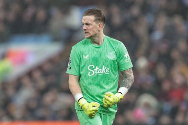 Everton kalecisi Jordan Pickford, 18 Ocak 2026 'da İngiltere' nin Birmingham kenti Villa Park 'ta oynanan Premier League karşılaşmasında zaferi kutluyor.