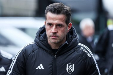 Fulham 'ın Marco Silva teknik direktörü, 17 Ocak 2026' da Leeds United 'ın Fulham' a karşı oynadığı Premier League maçı öncesinde stadyuma geldi.
