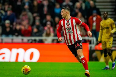 Sunderland 'dan GranitXhaka, Premier League maçında topla koşuyor. Sunderland - Crystal Palace Stadyumu, Sunderland, İngiltere, 17 Ocak 2026