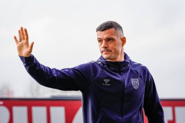 Sunderland 'dan Granit Xhaka, 17 Ocak 2026' da İngiltere 'nin Sunderland kentinde oynanan Premier League maçı öncesinde stadyuma geldi.
