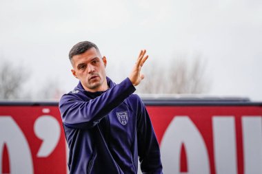 Sunderland 'dan Granit Xhaka, 17 Ocak 2026' da İngiltere 'nin Sunderland kentinde oynanan Premier League maçı öncesinde stadyuma geldi.
