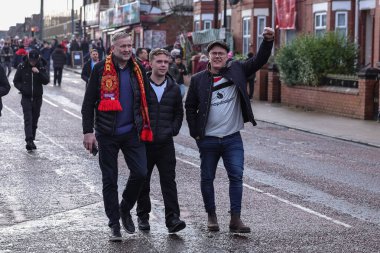 Manchester United taraftarları Premier League maçında Manchester United 'a karşı Manchester City maçına 17 Ocak 2026' da Old Trafford, Manchester, İngiltere 'de çıktılar.