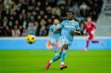 Coventry City 'den Ephron Mason-Clark, Coventry Building Society Arena, Coventry, İngiltere, 20 Ocak 2026' da Coventry City ile Millwall arasındaki Sky Bet Şampiyonası karşılaşmasında topu çaprazlıyor.