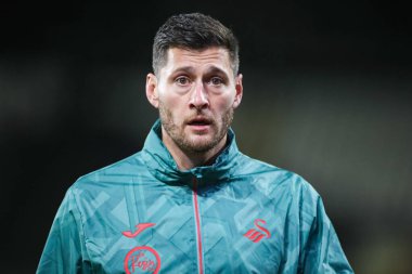 Swansea City 'den Joel Ward, Swansea.com Stadyumu, Swansea.com, İngiltere' de 20 Ocak 2026 'da oynanan Swansea City - Blackburn Rovers maçının öncesinde ısınıyor.