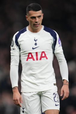 Tottenham Hotspur 'dan Pedro Porro UEFA Şampiyonlar Ligi Maçı sırasında Tottenham Hotspur, Borussia Dortmund' a karşı, Tottenham Hotspur Stadyumu, Londra, İngiltere, 20 Ocak 2026