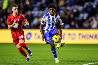 Sheffield Wednesday takımından Jaden Heskey, 20 Ocak 2026 'da İngiltere' nin başkenti Sheffield 'da oynanan Sheffield Wednesday-Birmingham City maçında topu kontrol ediyor.
