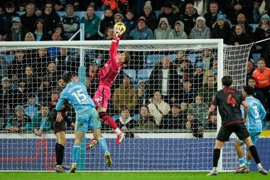 Coventry City kalecisi Carl Rushworth, 20 Ocak 2026 'da Coventry Building Society Arena, Coventry, İngiltere' de Coventry City ile Millwall arasındaki Sky Bet Şampiyonası maçında topu havadan aldı.