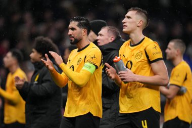 Borussia Dortmund oyuncuları UEFA Şampiyonlar Ligi Maçı sırasında Tottenham Hotspur 'un 7' si Borussia Dortmund 'a karşı Tottenham Hotspur Stadyumu, Londra, İngiltere, 20 Ocak 2026