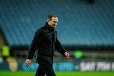 Coventry City 'nin Frank Lampard teknik direktörü, 20 Ocak 2026' da Coventry Building Society Arena, Coventry, İngiltere 'de Coventry City ile Millwall arasındaki Sky Bet Şampiyonası' nın son düdüğü çaldıktan sonra taraftarları alkışlıyor.