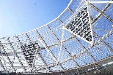 Premier Lig maçı 24 Ocak 2026 'da Londra' daki Londra Stadyumu 'nda West Ham United ile Sunderland arasında oynanacak.