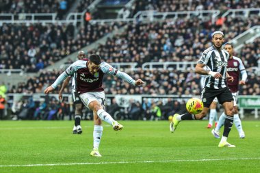 Aston Villa 'dan Emi Buendia Premier Lig maçı sırasında St.James' s Park, Newcastle, İngiltere 'de oynanan Newcastle United-Aston Villa maçında 0-1 berabere kaldı.