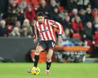 Sheffield United takımından Ki-Jana Hoever, 24 Ocak 2026 'da Sheffield, İngiltere' deki Bramall Lane 'de oynanan Sheffield United-Ipswich Town maçında pas attı.