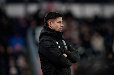 West Bromwich Albion takımının teknik direktörü Eric Ramsay, 23 Ocak 2026 tarihinde İngiltere 'nin Pride Park Stadyumu' nda oynanan Derby County - West Bromwich Albion maçında izlemektedir.