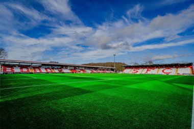 24 Ocak 2026 'da İngiltere, Lamex Stevenage' de Stevenage, Mansfield Town 'a karşı oynanan Gökyüzü İddia Ligi 1 maçında atılacak topun genel görünümü