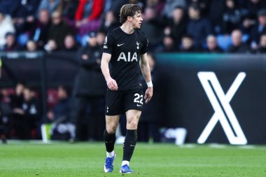 Tottenham Hotspur takımından Conor Gallagher 24 Ocak 2026 tarihinde Burnley, Burnley 'de Tottenham Hotspur' a karşı oynadığı Premier League maçında